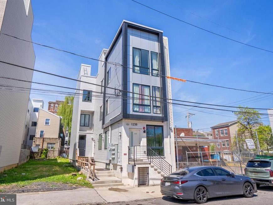 1230 N Marshall Street, Philadelphia, PA 19122 Main Photo