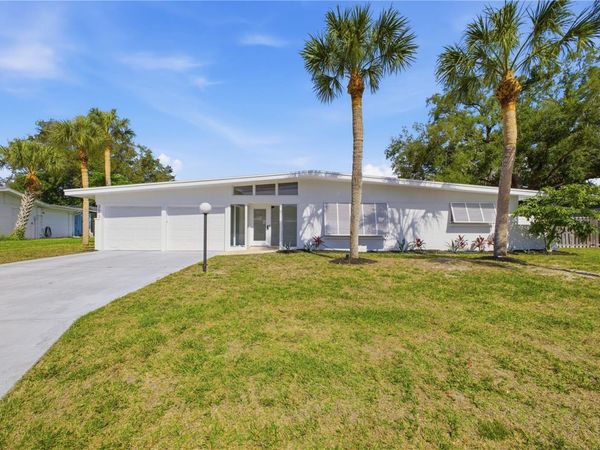 2612 BOTANY AVENUE , SARASOTA, FL 34239