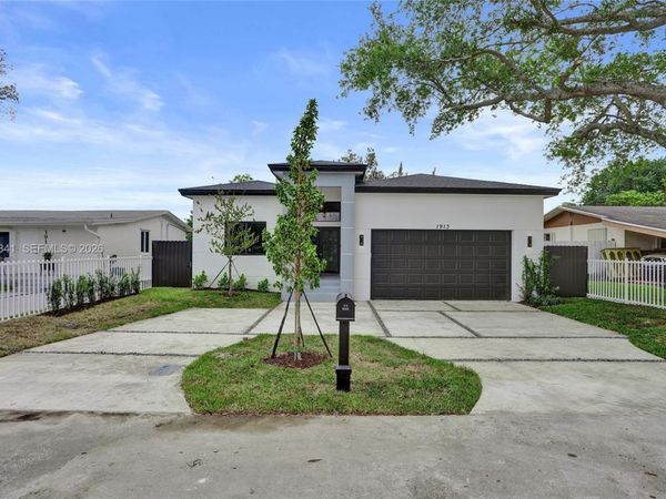 1913 SW 97th Ave , Miramar, FL 33025