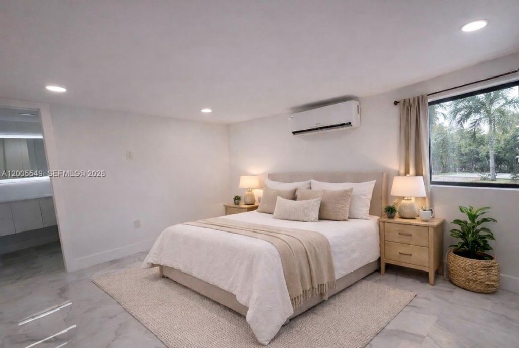 1810 NE 161st St, North Miami Beach, FL 33162 Photo