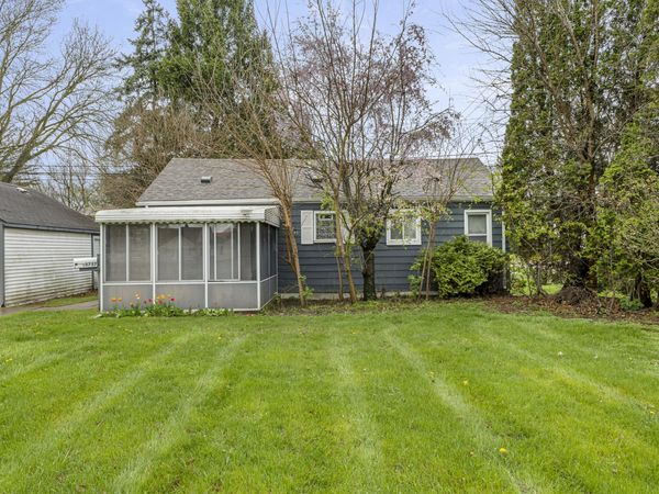 5757 Arcola Street, Garden City, MI 48135