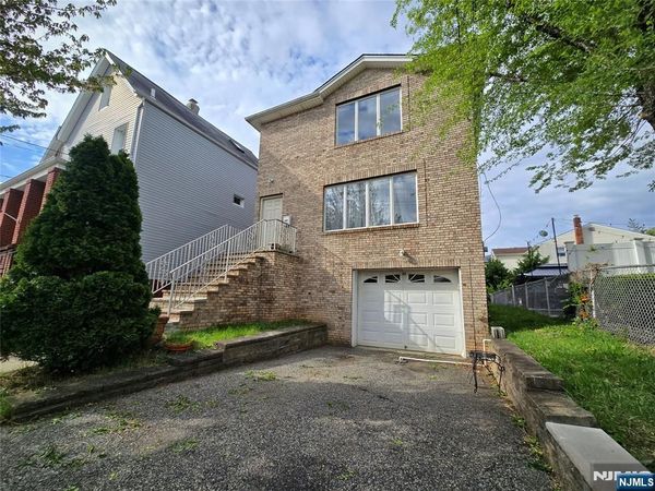 598 Broad Street, CARLSTADT, NJ 07072