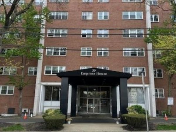 39 E 39Th St, Paterson, NJ 07514