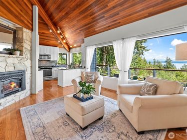 14581 NW Honeyhill Loop , Seabeck, WA 98380