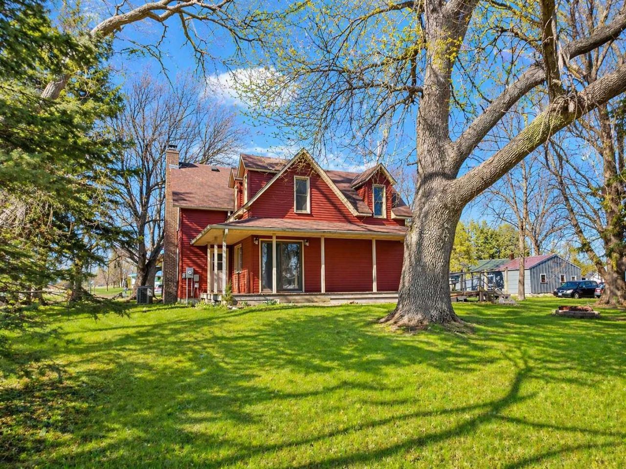 8655 8th Avenue, New Auburn, MN 55366