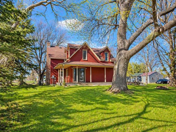 8655 8th Avenue, New Auburn, MN 55366