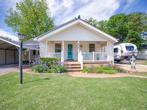 918 S 7th Street, Kingfisher, OK 73750