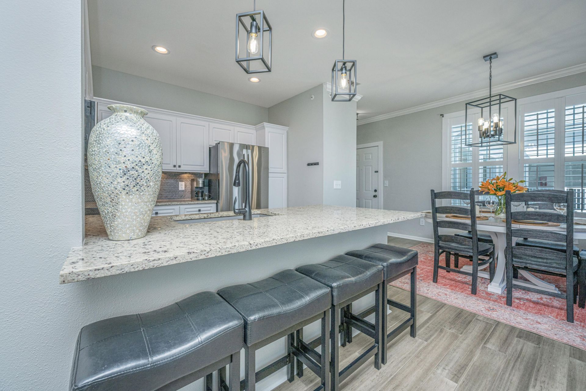 130 River Landing Drive Photo 5