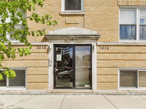 3414 W Cullom Avenue , Unit 2, Chicago, IL 60618