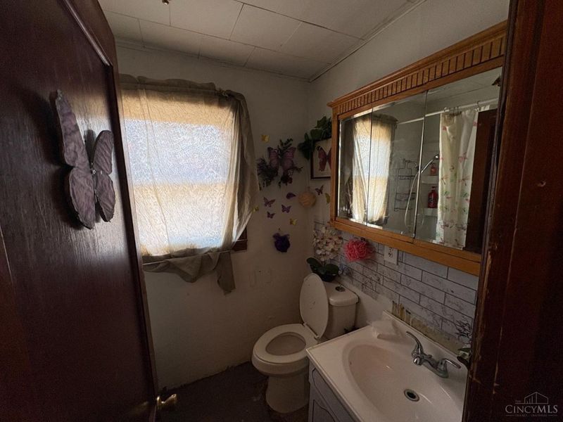 526 E 7th Street, Manchester, OH 45144 Photo 3