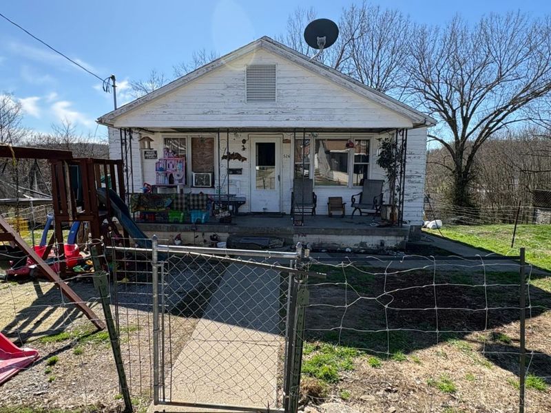 526 E 7th Street, Manchester, OH 45144 Photo 9