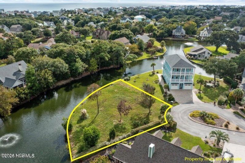 205 Albatross Court , Emerald Isle, NC 28594 Main Photo