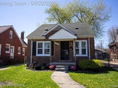 20813 Universal Avenue, Eastpointe, MI 48021