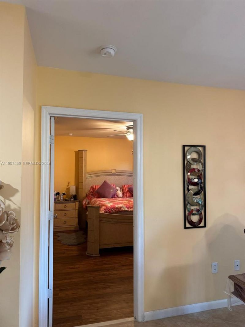 2720 NW 11th St, Fort Lauderdale, FL 33311 Photo