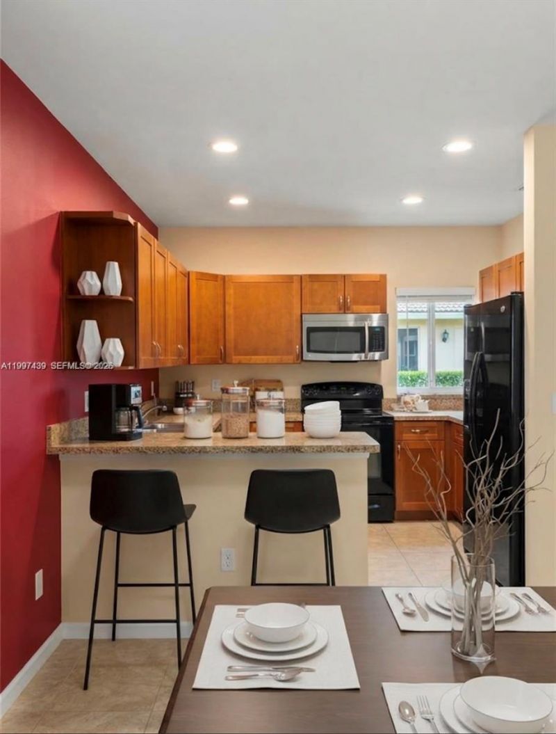 2720 NW 11th St, Fort Lauderdale, FL 33311 Photo