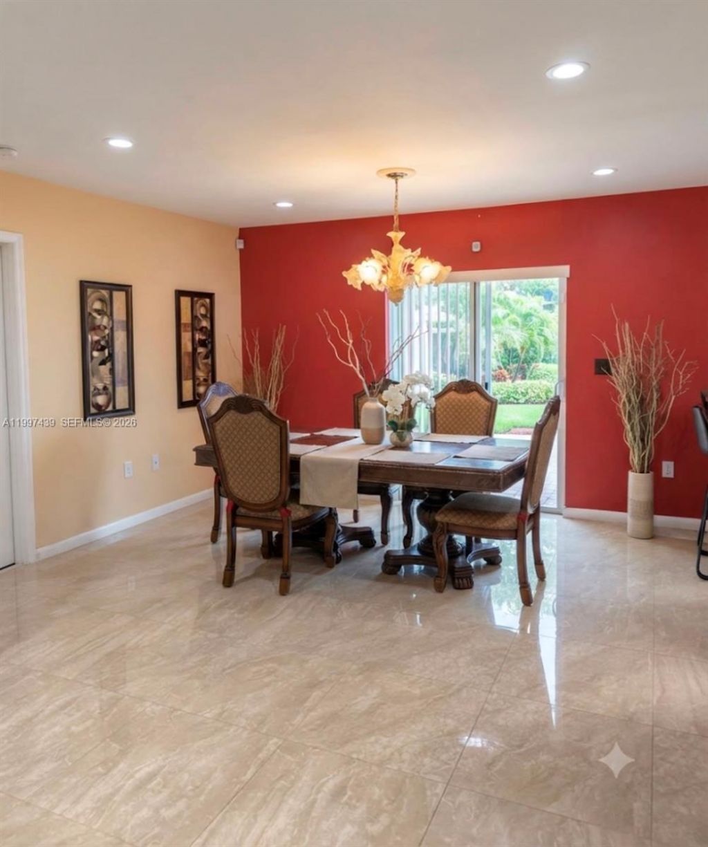 2720 NW 11th St, Fort Lauderdale, FL 33311 Photo