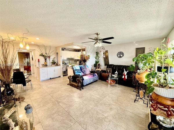 431 Chatham U , Unit U, West Palm Beach, FL 33417