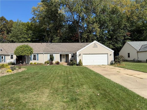 556 Greenside Drive , Painesville Twp, OH 44077