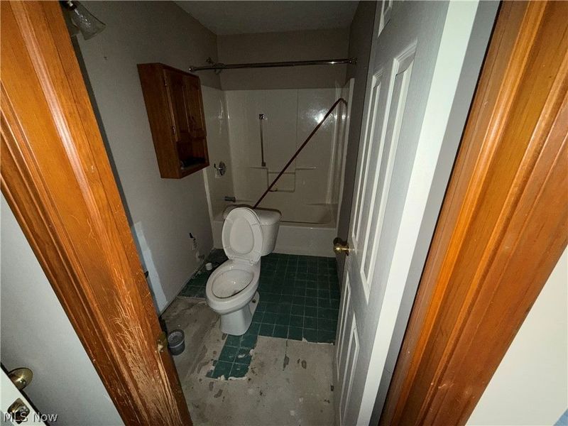 556 Greenside Drive, Painesville Township, OH 44077 Photo 23