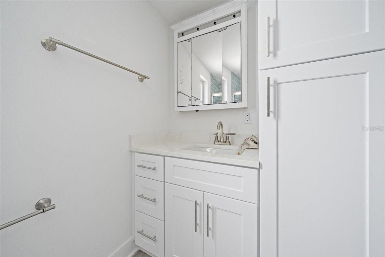 597 Spanish Drive N, Unit 12, Longboat Key, FL 34228 Photo