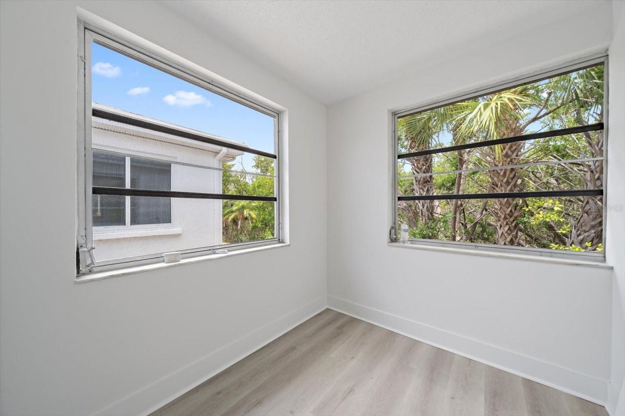 597 Spanish Drive N, Unit 12, Longboat Key, FL 34228 Photo