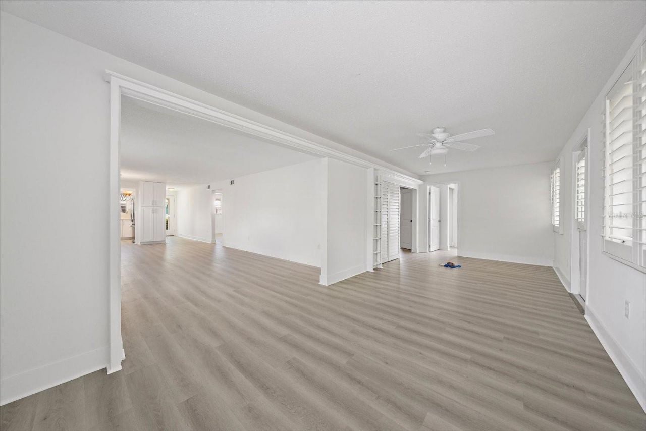 597 Spanish Drive N, Unit 12, Longboat Key, FL 34228 Photo