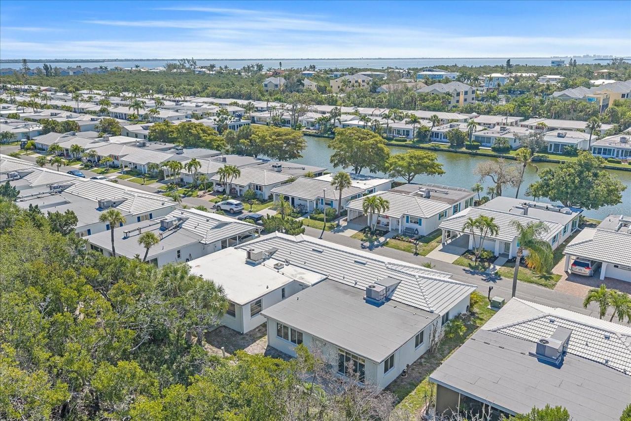 597 Spanish Drive N, Unit 12, Longboat Key, FL 34228 Photo