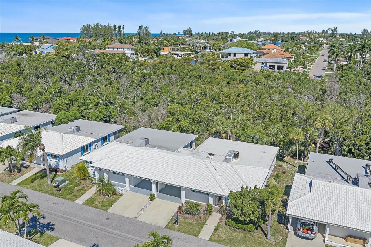 597 Spanish Drive N, Unit 12, Longboat Key, FL 34228 Photo