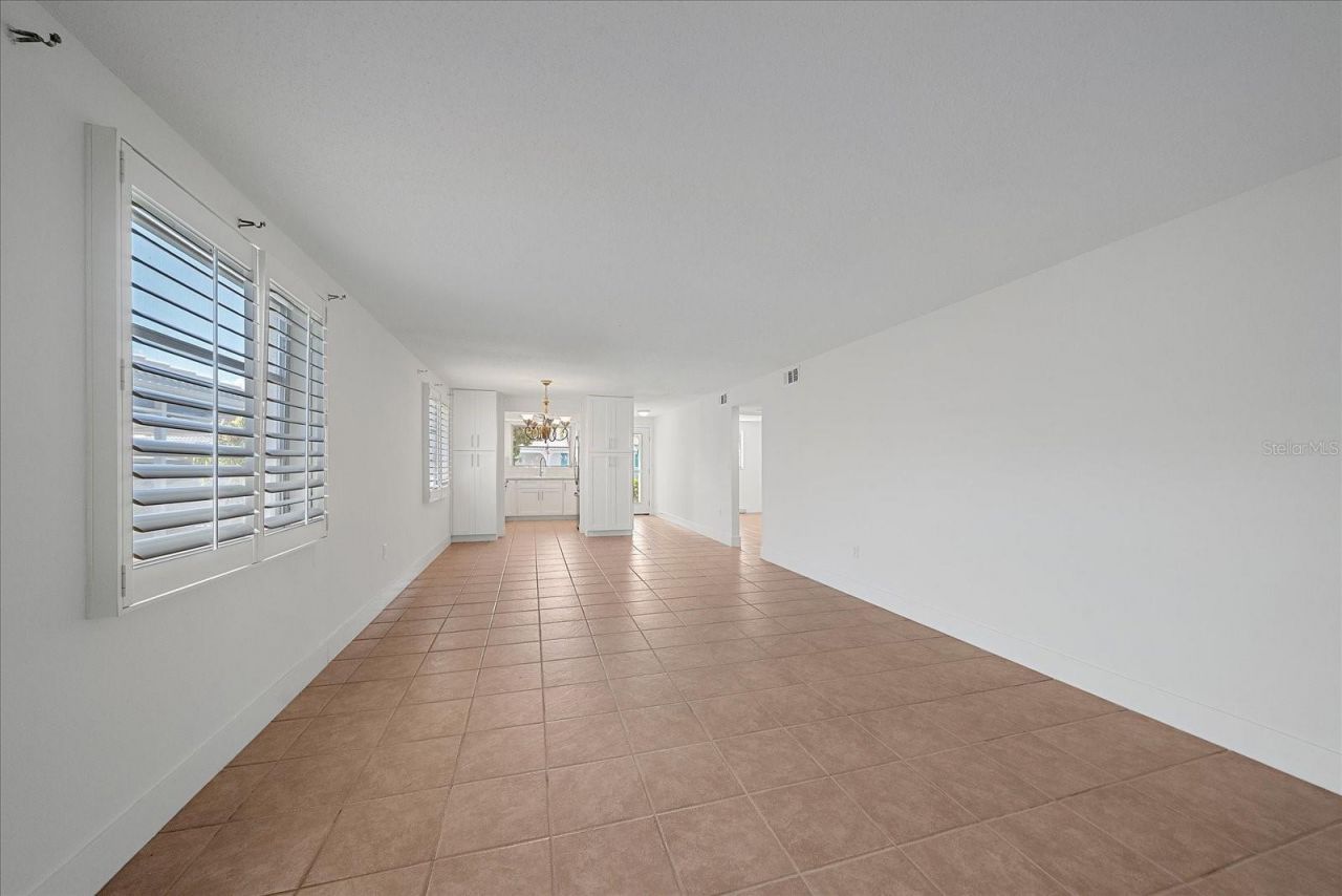 597 Spanish Drive N, Unit 12, Longboat Key, FL 34228 Photo