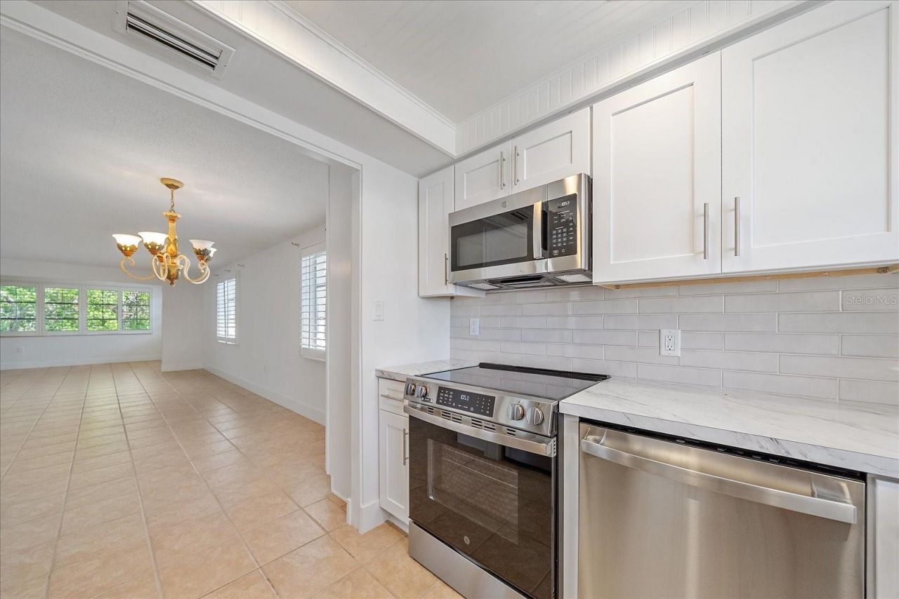 597 Spanish Drive N, Unit 12, Longboat Key, FL 34228 Photo
