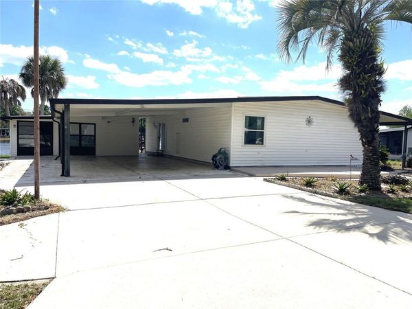 2 GROVE TRAIL, WILDWOOD, FL 34785