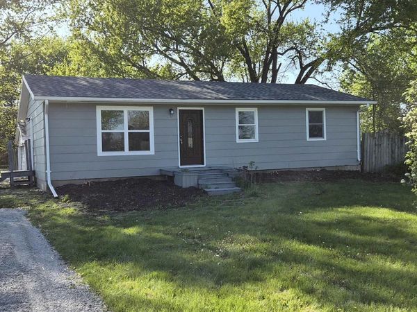 701 N 1St Street, Mystic, IA 52574