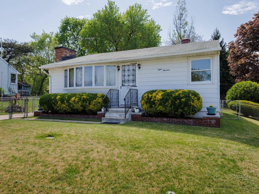 819 Bentwillow Drive , Glen Burnie, MD 21061 Main Photo