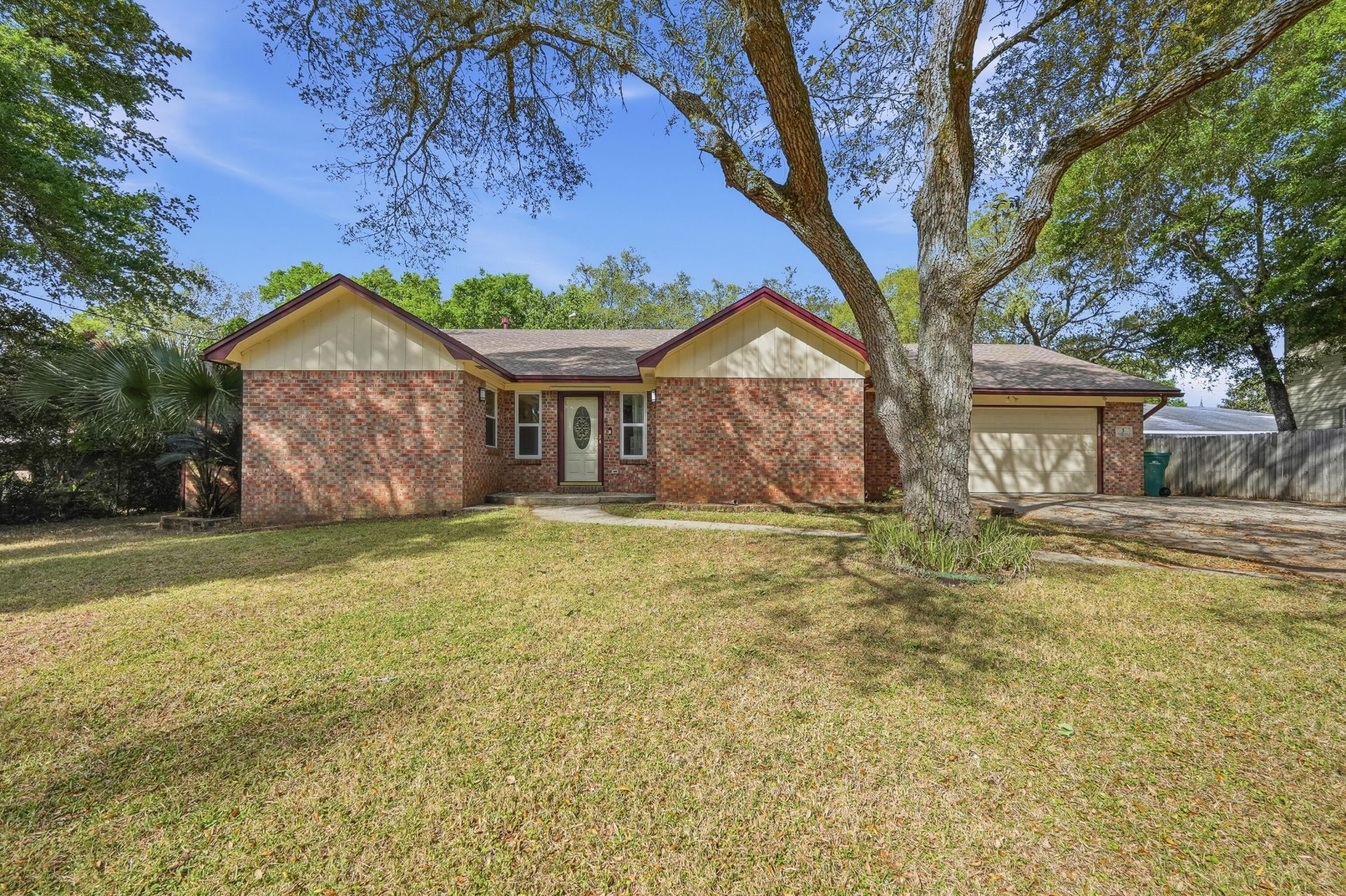 3 Krivik Court, Fort Walton Beach, FL 32547 Main Photo