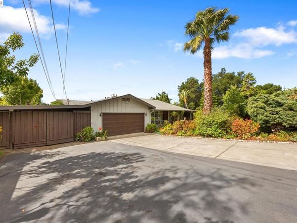 2857 Randall Way, Hayward, CA 94541