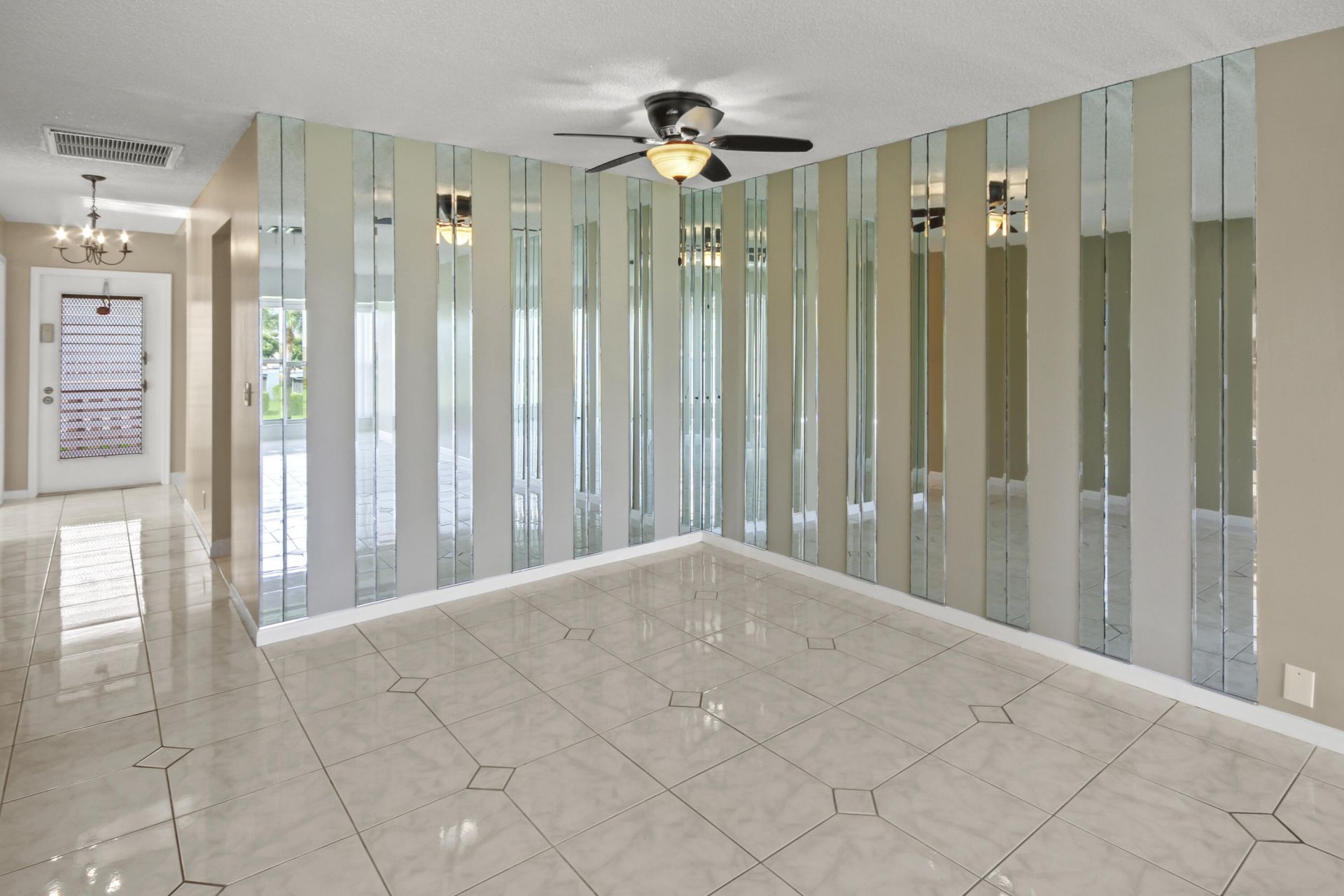 1421 NW 20th Avenue, Unit 204, Delray Beach, FL 33445 Photo