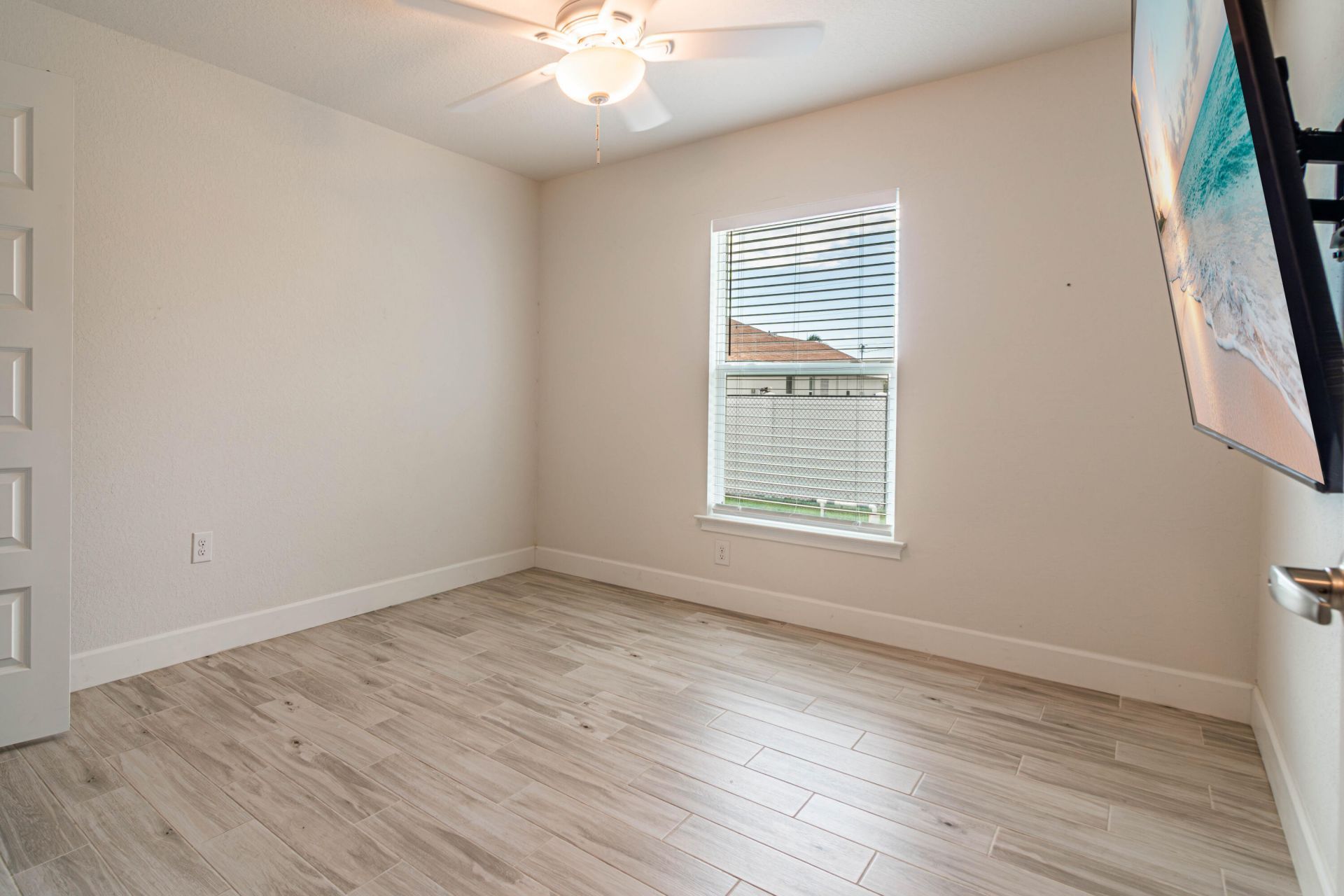 1513 NE 43rd Terrace, Cape Coral, FL 33909 Photo