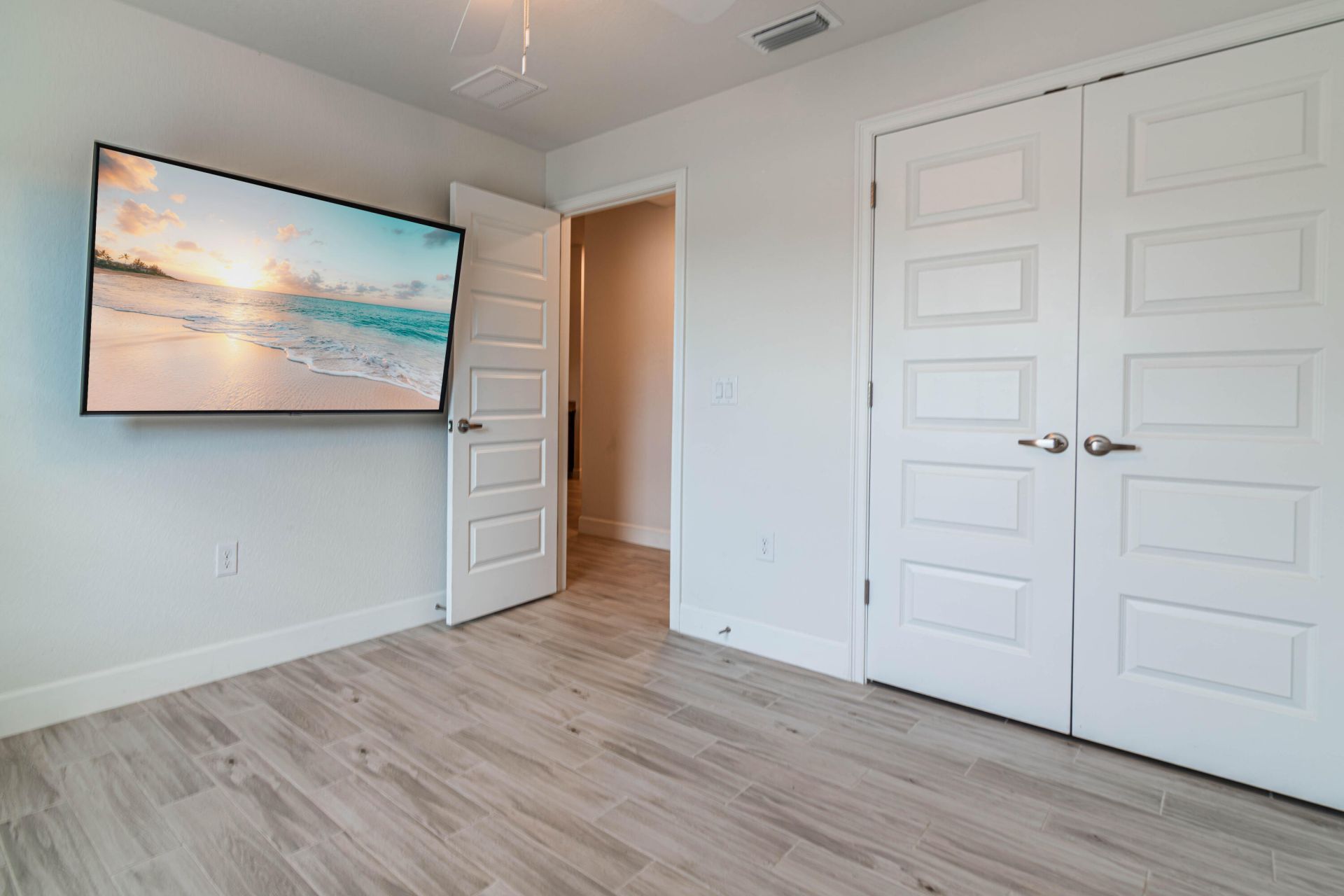1513 NE 43rd Terrace, Cape Coral, FL 33909 Photo