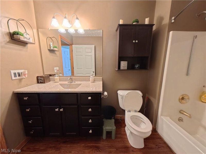 3160 Pondview Drive, Ravenna, OH 44266 Photo 12