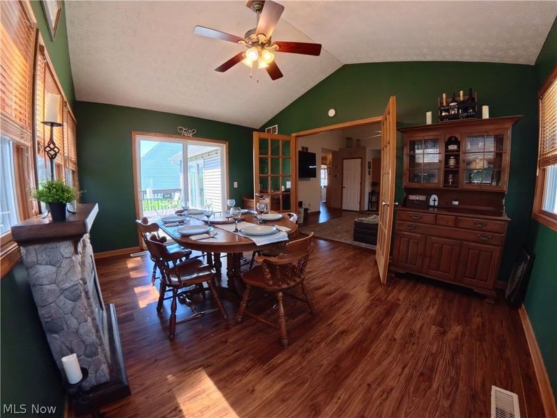 3160 Pondview Drive, Ravenna, OH 44266 Photo 5