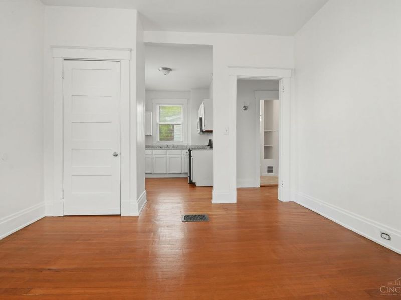 54 E Mitchell Avenue, Saint Bernard, OH 45217 Photo 13