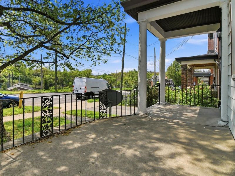 54 E Mitchell Avenue, Saint Bernard, OH 45217 Photo 3