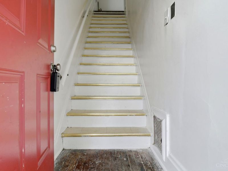 54 E Mitchell Avenue, Saint Bernard, OH 45217 Photo 4