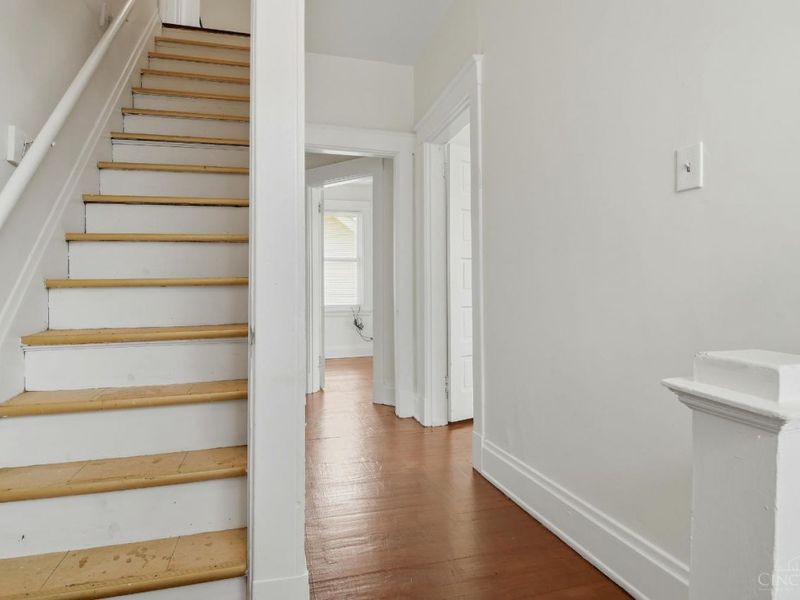 54 E Mitchell Avenue, Saint Bernard, OH 45217 Photo 5