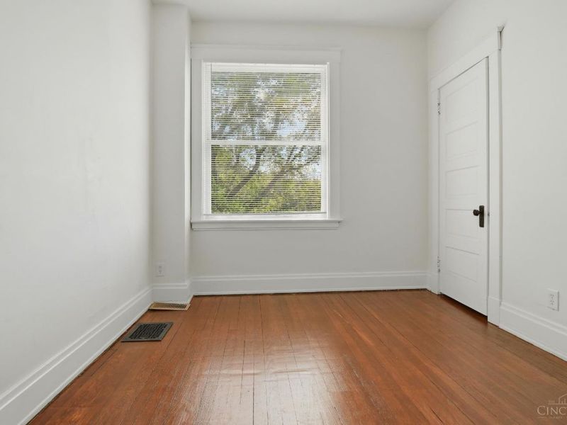 54 E Mitchell Avenue, Saint Bernard, OH 45217 Photo 6