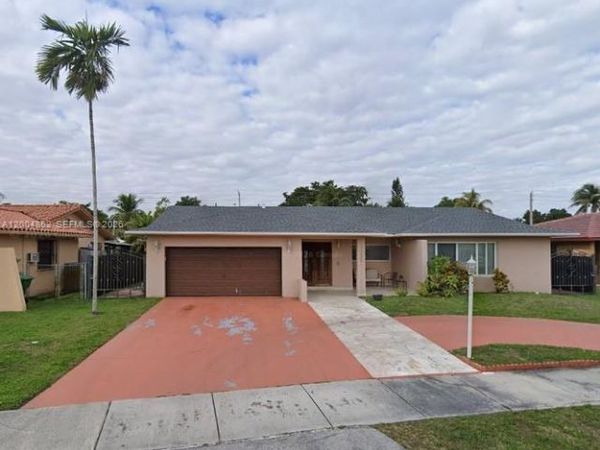 1220 SW 126th Pl , Miami, FL 33184