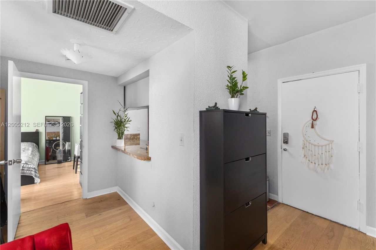 1200 Euclid Ave, Unit 102, Miami Beach, FL 33139 Photo