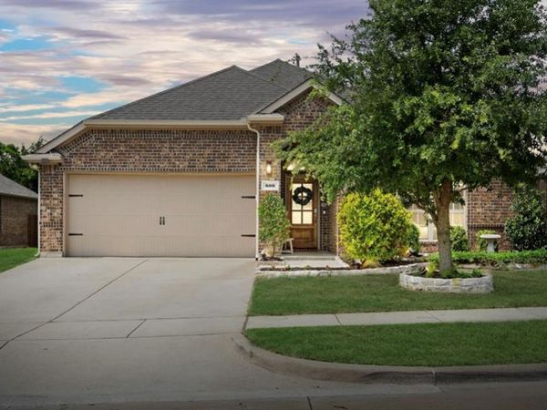 609 Eleanor Drive, Fate, TX 75087