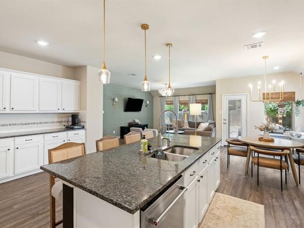 609 Eleanor Drive, Fate, TX 75087