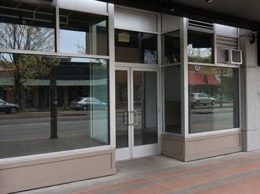 12518 Lake City Way NE, Seattle, WA 98125